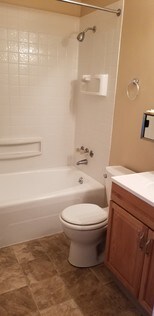 Building Photo - 4235 Americana Dr