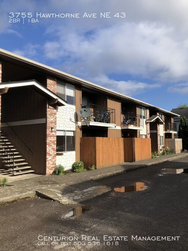 Primary Photo - 3755 Hawthorne Ave NE