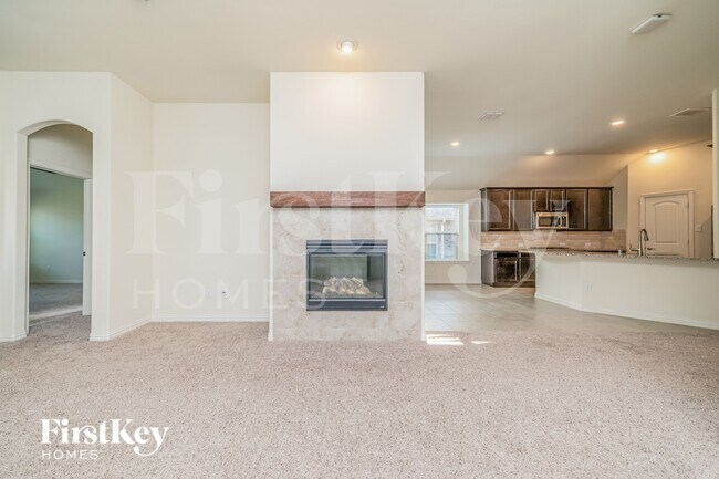 Foto del edificio - 805 Joaquin Wy