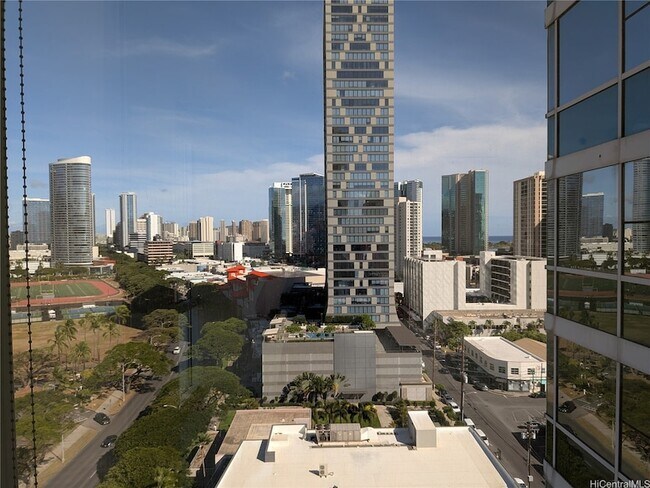 Foto del edificio - 909 Kapiolani Blvd
