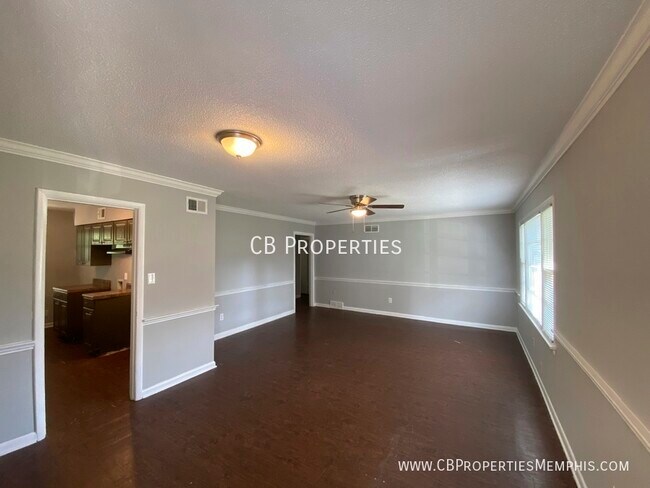 Building Photo - 3681 Bedford Ln