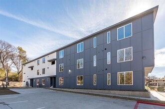 Building Photo - 948 Corinth St