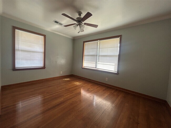 Foto del edificio - 7703 Wynlea St