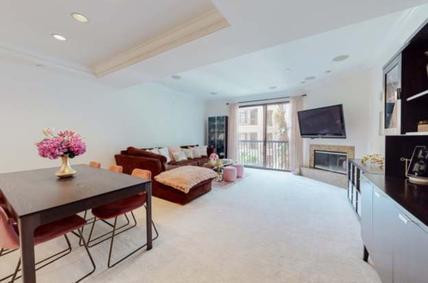 Building Photo - 11847 Gorham Ave