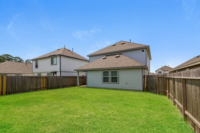 Building Photo - 2430 Flathead Dr