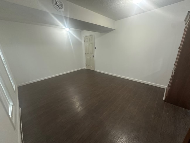 Photo - 8xxx Barrett Rd House