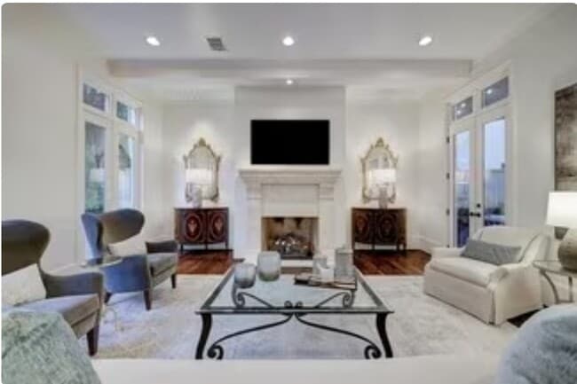 Building Photo - 5016A Tangle Ln