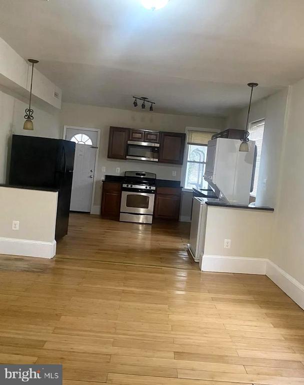 Foto del edificio - 2648 Lehman St