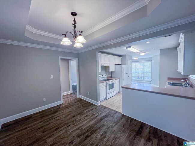Foto del edificio - 1057 Wyndham Ln