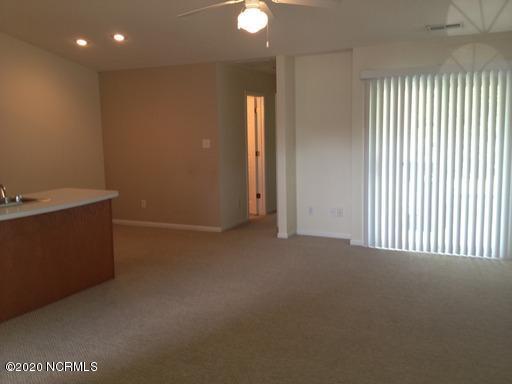 Building Photo - 3807 Blue Grass Ct