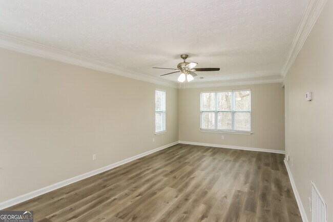 Foto del edificio - 6059 Shadow Lake Way