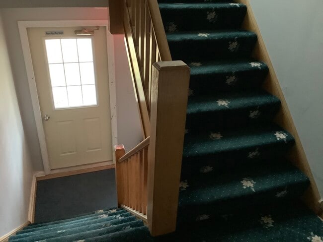 Building Photo - 10402 Moody Ave