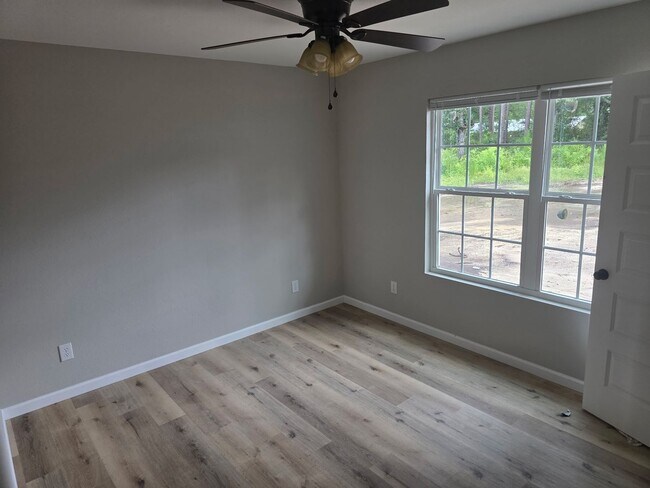 Building Photo - 3 Bed 2 Bath New Construction Brick Home