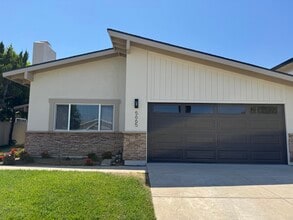 Building Photo - 5665 Meadow Vista Wy
