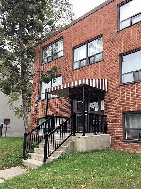 Primary Photo - 35 Lester Av