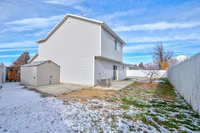 Building Photo - 128 N 200 W