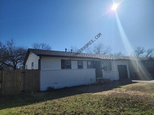 Foto del edificio - 5562 Norris St