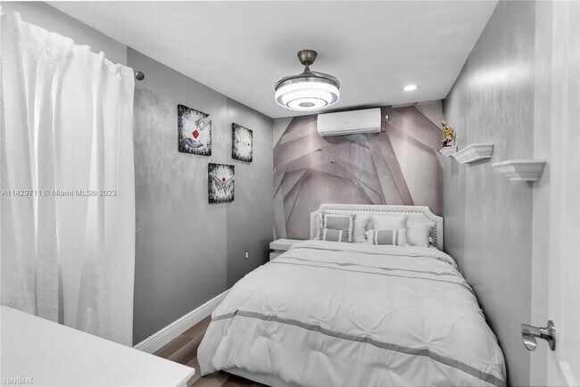 Foto del edificio - 2 br, 1 bath House - 6139 Johnson St