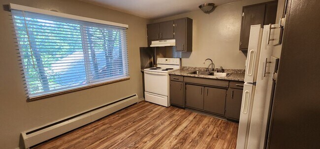 Foto del edificio - 7095 W 13th Ave