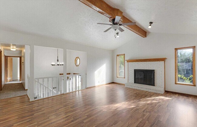 Foto del edificio - Cozy elegance meets modern convenience in ...
