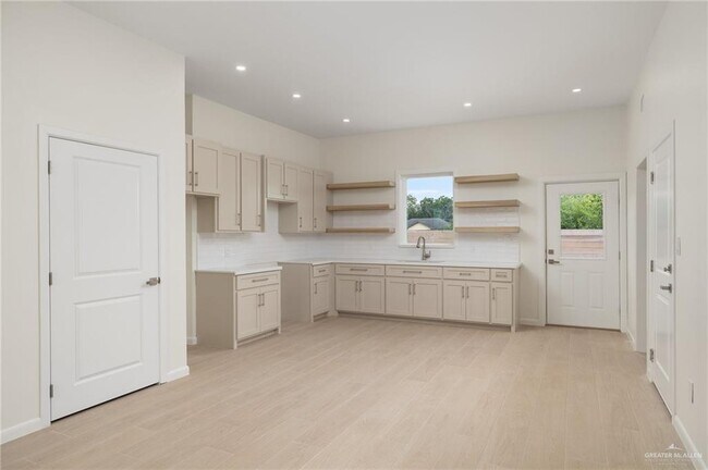 Foto del edificio - 1202 N Lincoln Ave