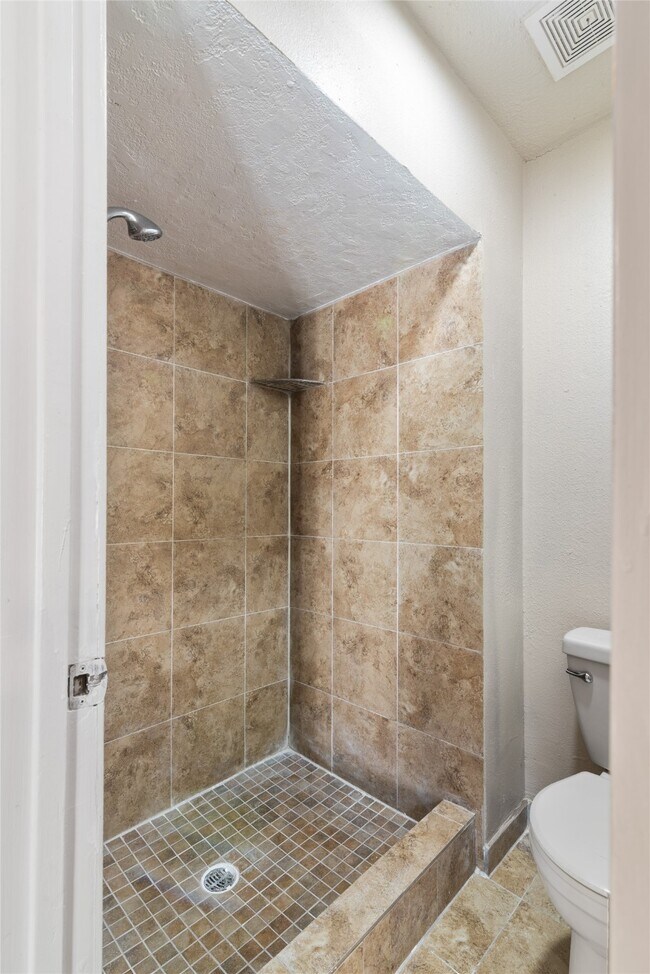 Foto del edificio - 22115 Fincastle Dr