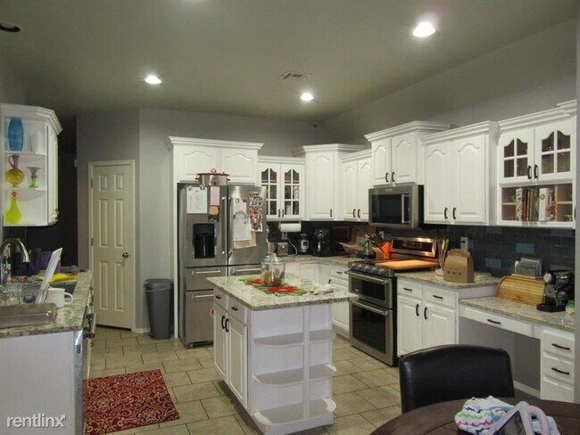 Foto del edificio - 4 br, 3 bath House - 10402 N 114th E Ave