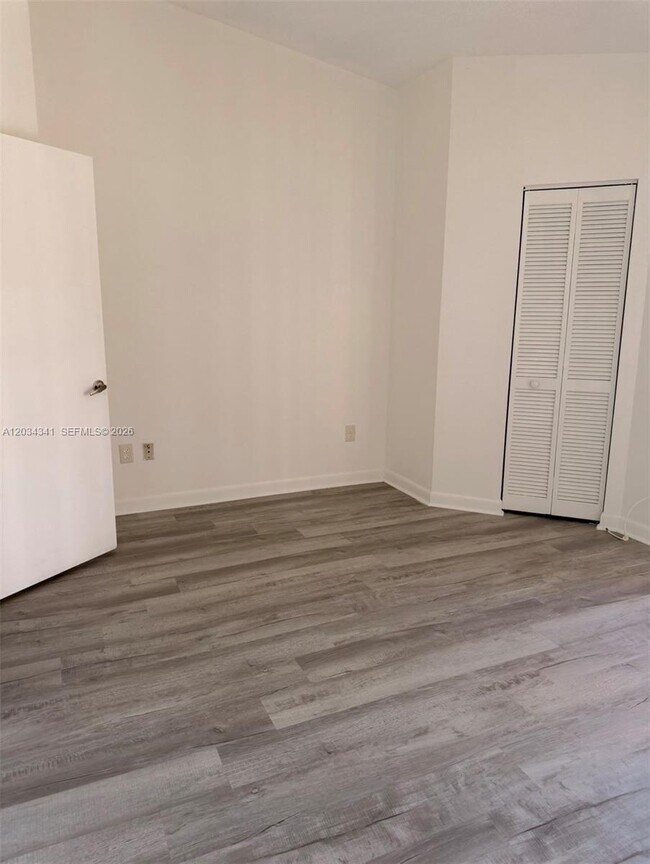 Foto del edificio - 13785 Bottlebrush Ct