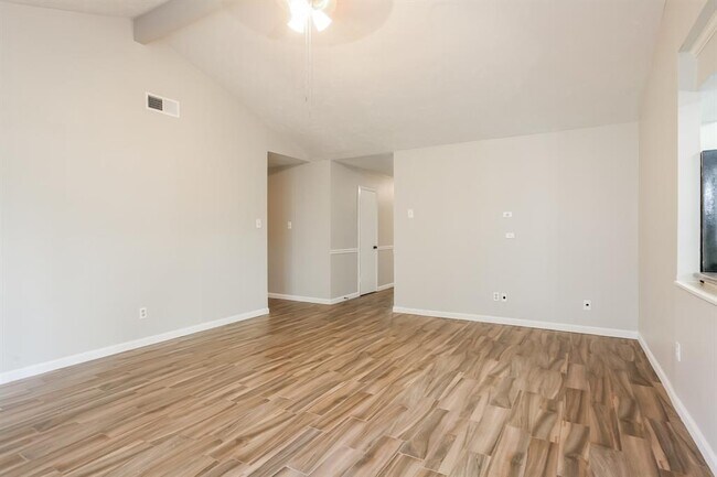 Foto del edificio - 11419 Hillcroft St