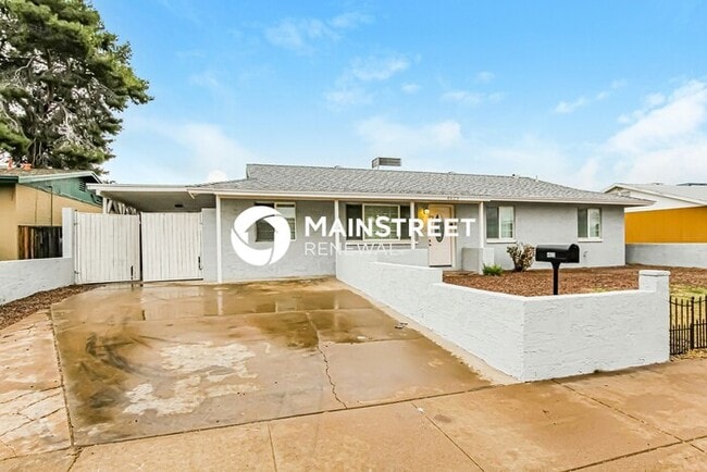 Building Photo - 4 Bedroom Pet-Friendly Home in GLENDALE, A...