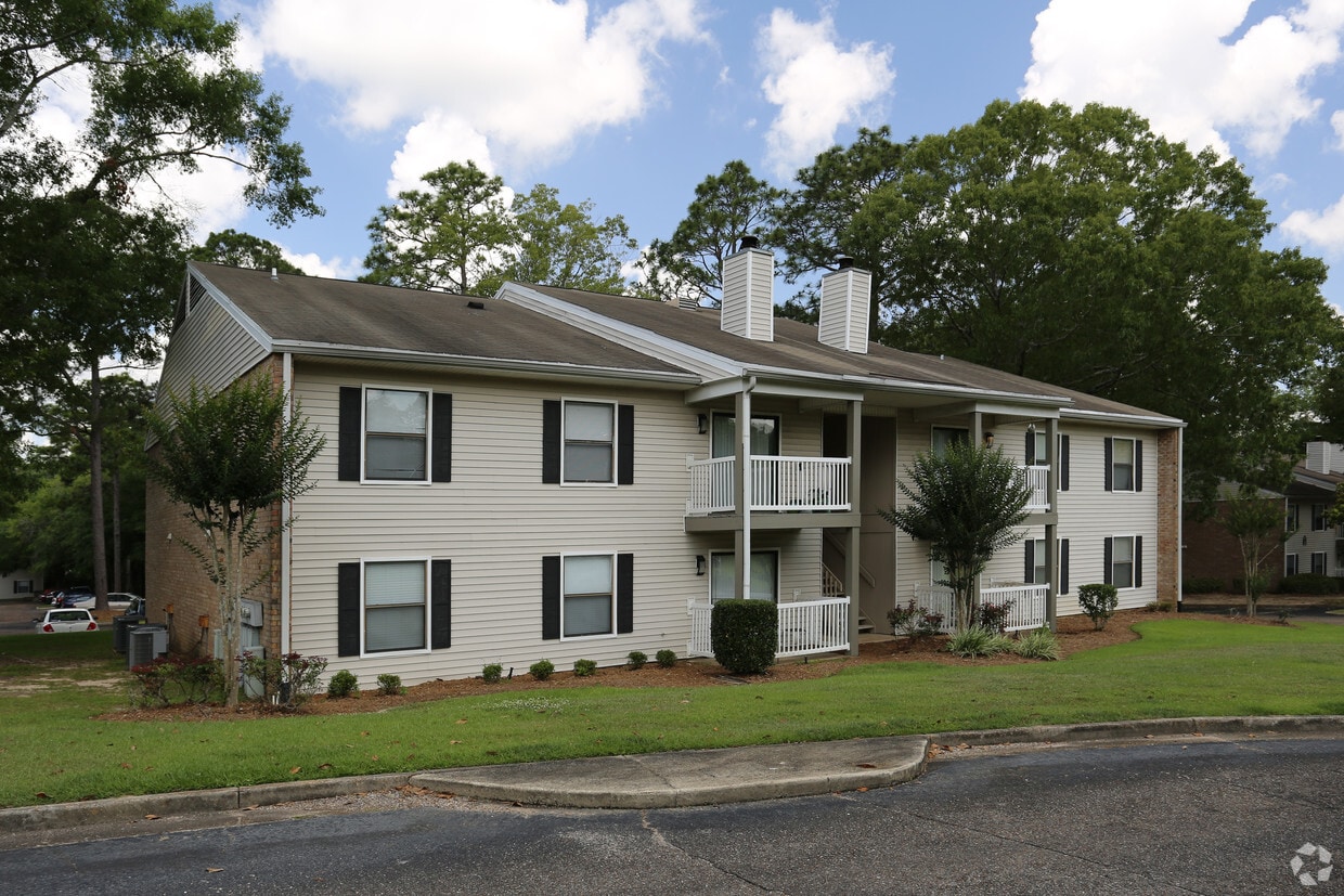 6700 Cottage Hill Rd