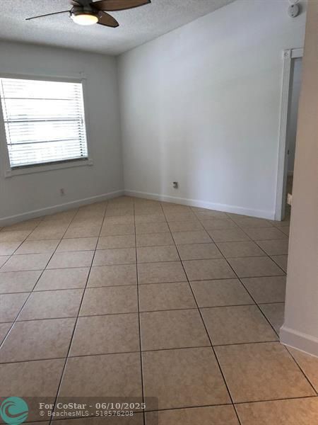 Building Photo - 9466 Boca Cove Cir