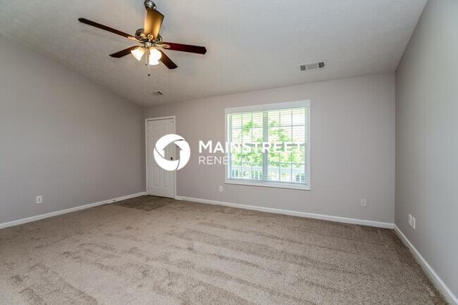 Foto del edificio - 3 Bedroom Pet-Friendly Home in Covington, ...
