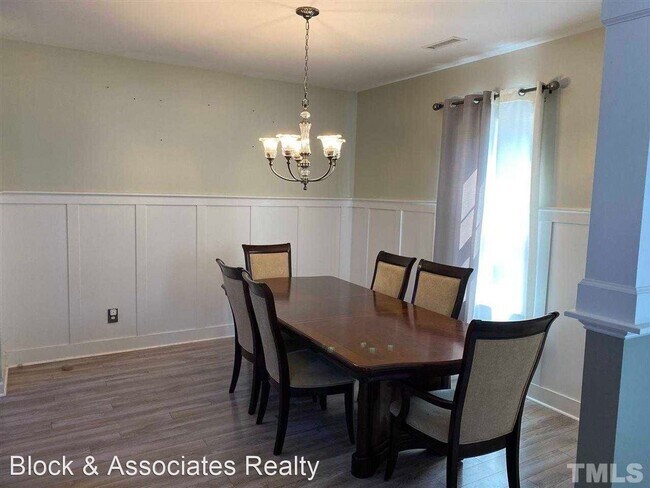 Foto del edificio - 3 br, 2.5 bath House - 200 Roundhouse Lane