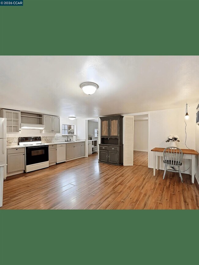 Foto del edificio - 326 1/2-E 1/2 Locust St