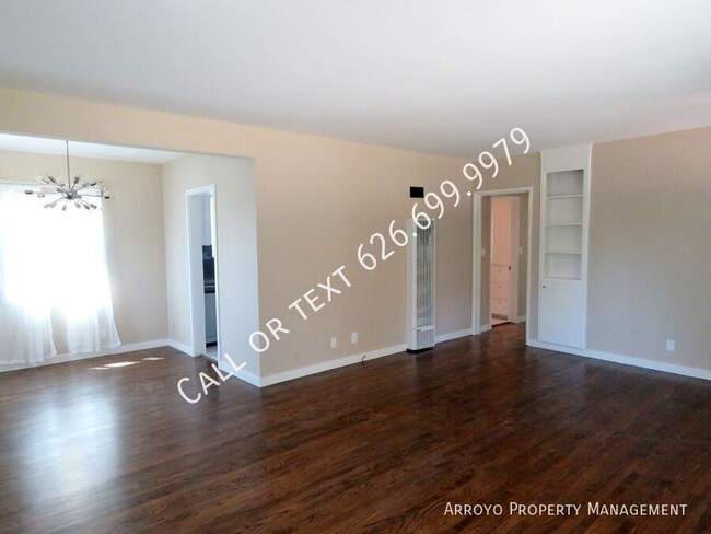 Building Photo - Cozy 2 bedroom 1 Bath Pasadena House