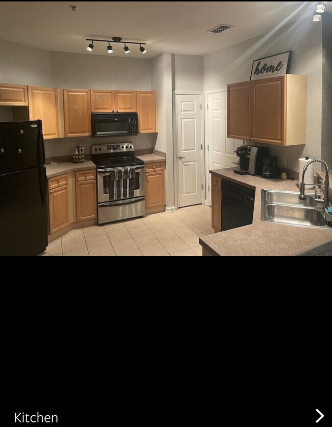 Building Photo - 810 Terrace Ridge Cir
