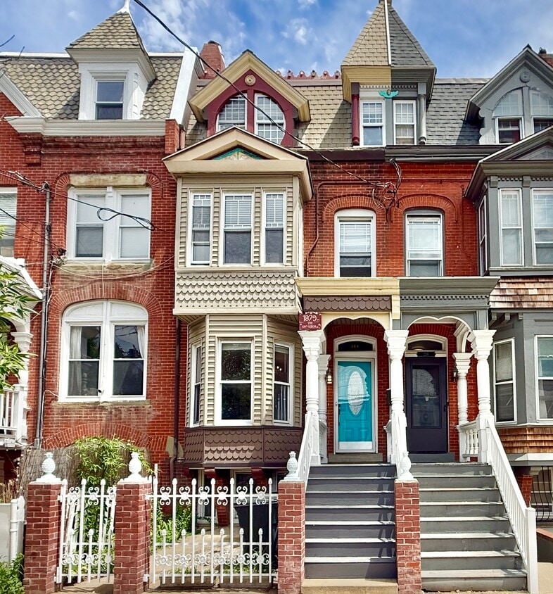 Primary Photo - 258 Broad St