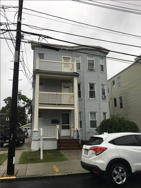 Building Photo - 5 S Waverly St