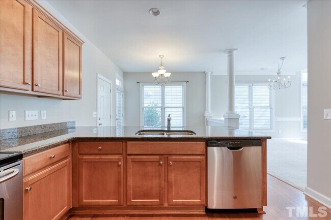 Foto del edificio - 1644 Legendary Ln