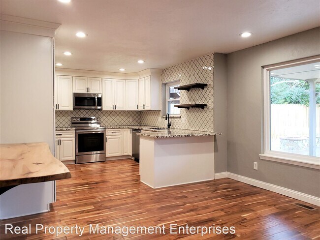 Foto del edificio - 3 br, 2 bath House - 12112 Western View Dr