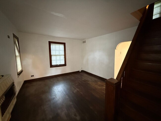 Foto del edificio - 1424 S Meeker Ave