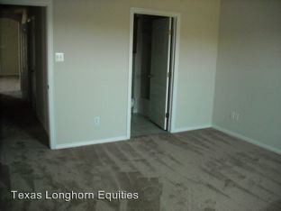 Foto del edificio - 5602-5604 Homestead Rd