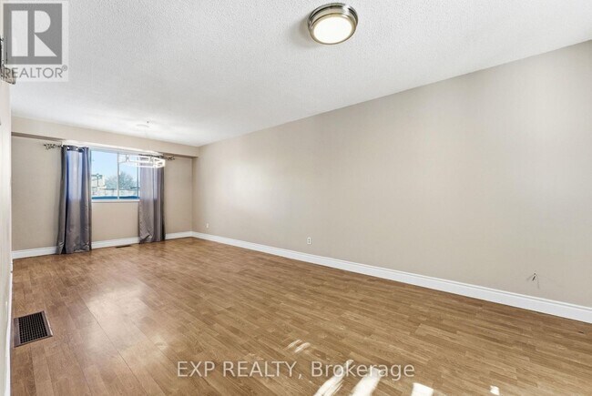 Photo du bâtiment - 27 Morris Dr