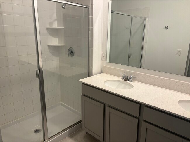 Foto del edificio - 1081 Berry Ln
