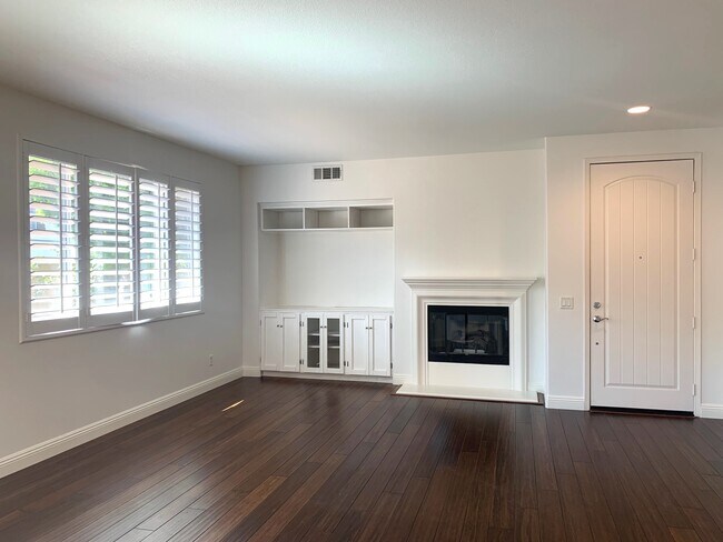 Building Photo - 28415 Casselman Ln