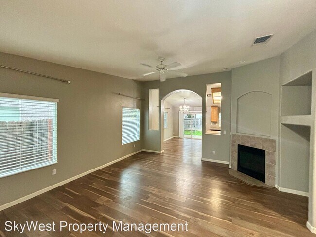 Building Photo - 3 br, 2 bath House - 9990 Tarzo Way