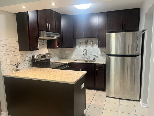 Foto del edificio - 4644 Custer Ave