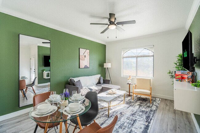 Foto del edificio - 2155 S 55th St