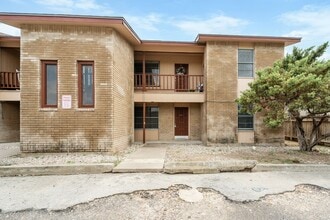 Building Photo - 100 Shannon Cir